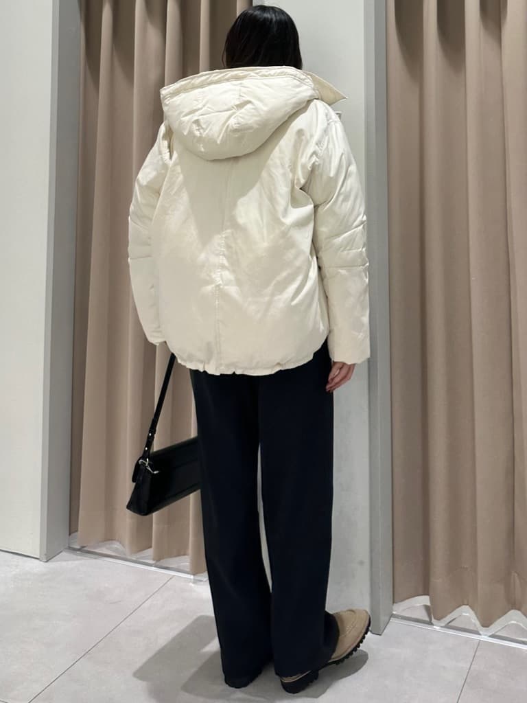 cottonさんの「THE SHOP TK｜【ぎゅっとされているような暖かさ】撥水中綿ブルゾン」を使ったコーディネート