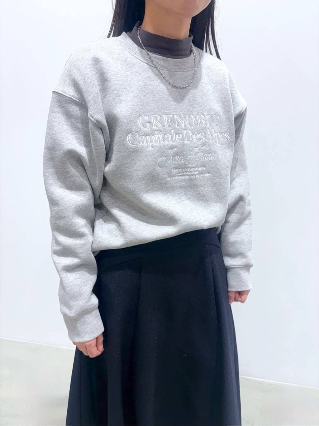 ＷＡさんの「grove｜【吸湿発熱】秋冬のレイヤードを格上げ　コットンハイネックプルオーバー」を使ったコーディネート
