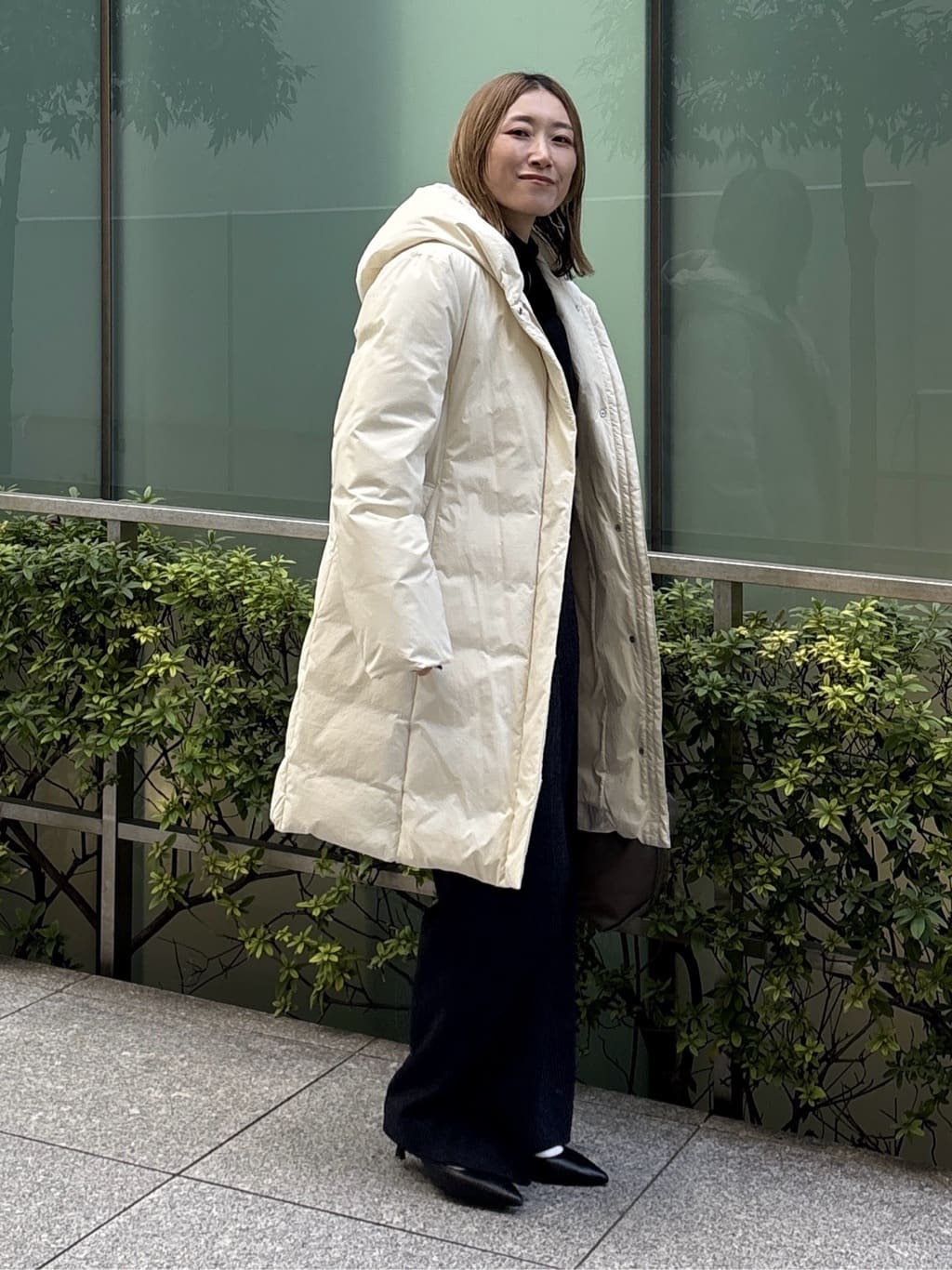 kotakiさんの「INDIVI｜【撥水／洗える】ステッチレス ロングダウンコート」を使ったコーディネート