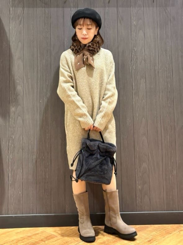meiさんの「SHOO･LA･RUE｜【洗濯機可/S-LL/体型カバー】女性らしい美シルエット チュニックニットワンピース」を使ったコーディネート