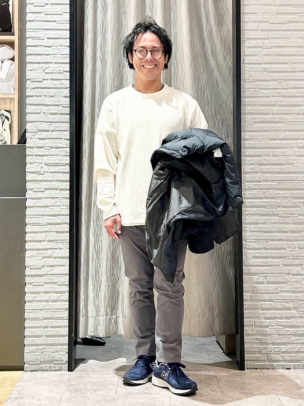 KENJI Iさんの「THE SHOP TK｜【撥水/洗濯機可】寒い季節でも快適 中綿スタンドブルゾン」を使ったコーディネート