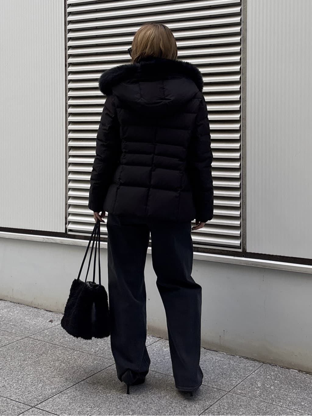 kotakiさんの「INDIVI｜【名品／撥水／抗菌防臭】ショート丈リサイクルダウンコート」を使ったコーディネート