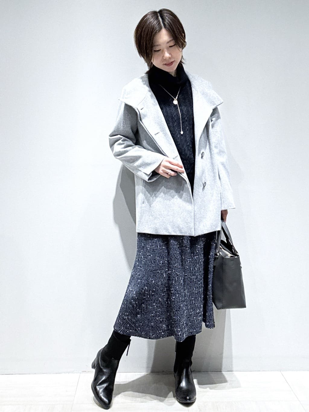 まちこさんの「Reflect｜【SS-4Lサイズ／衿が顔に当たらない◎】スタンドネックミドルコート」を使ったコーディネート