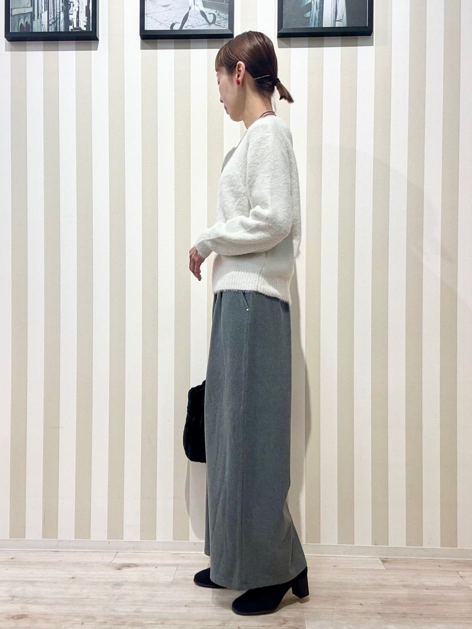 まつこさんの「SHOO･LA･RUE｜【着丈選べる/きっと虜になる】あったかもちもち ワイドパンツ」を使ったコーディネート