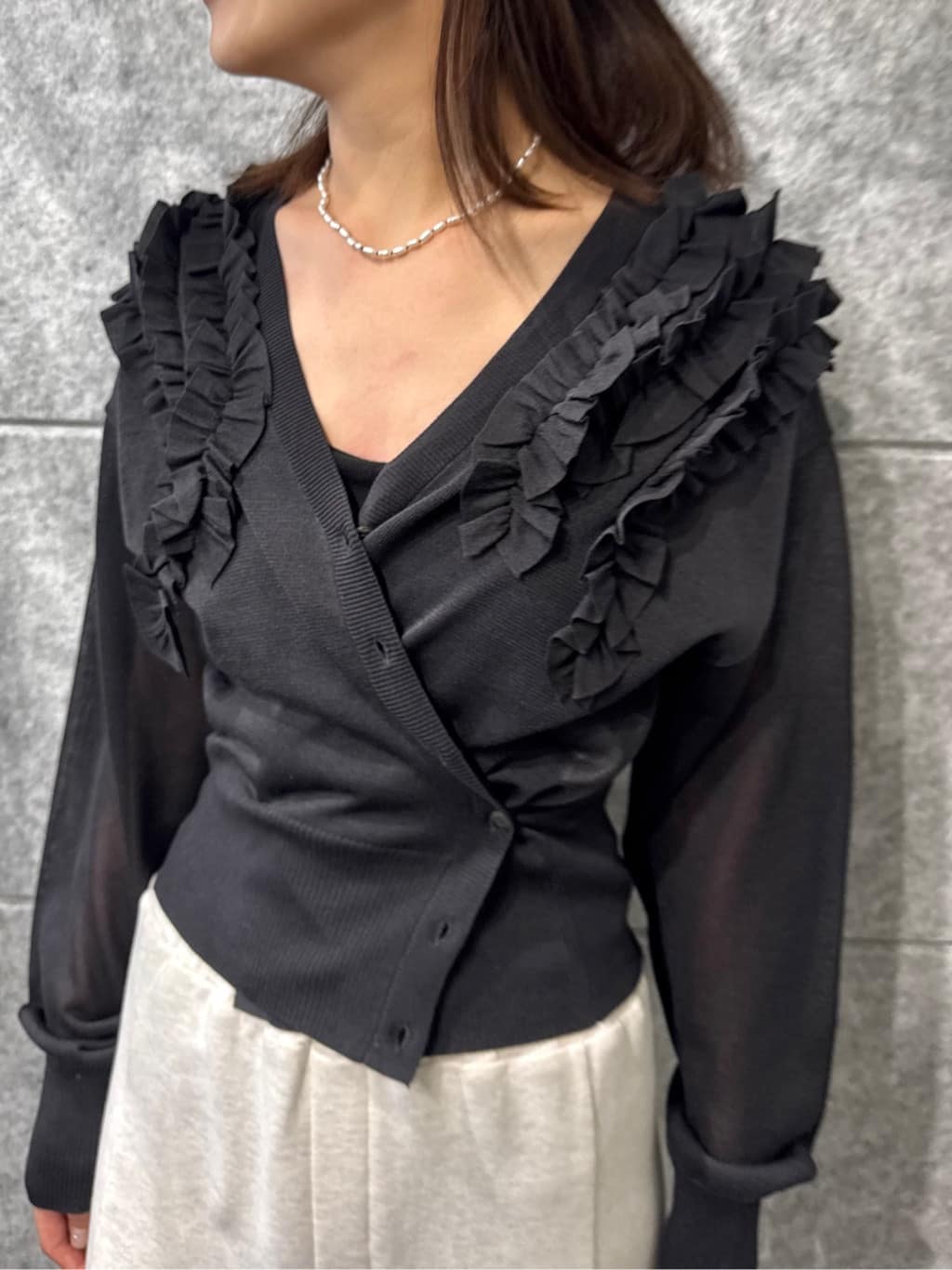 uchi__yamaさんの「CODE A｜3way frill cardigan」を使ったコーディネート
