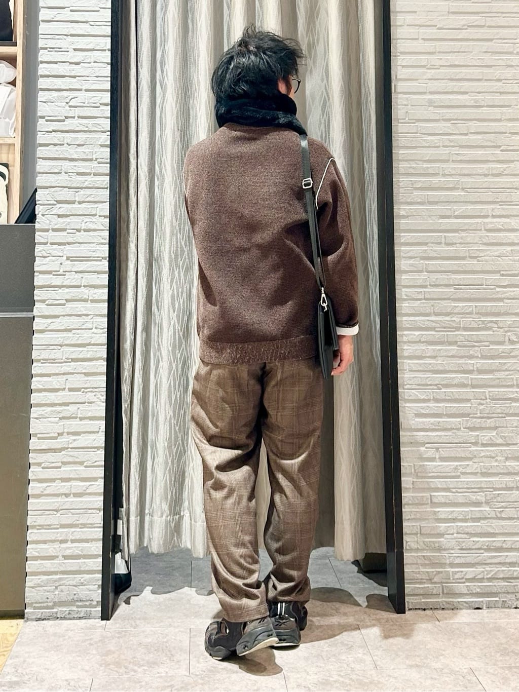 KENJI Iさんの「THE SHOP TK｜【大人の上品カジュアルを叶える】ハグするニット 洗濯機OK／6色展開」を使ったコーディネート