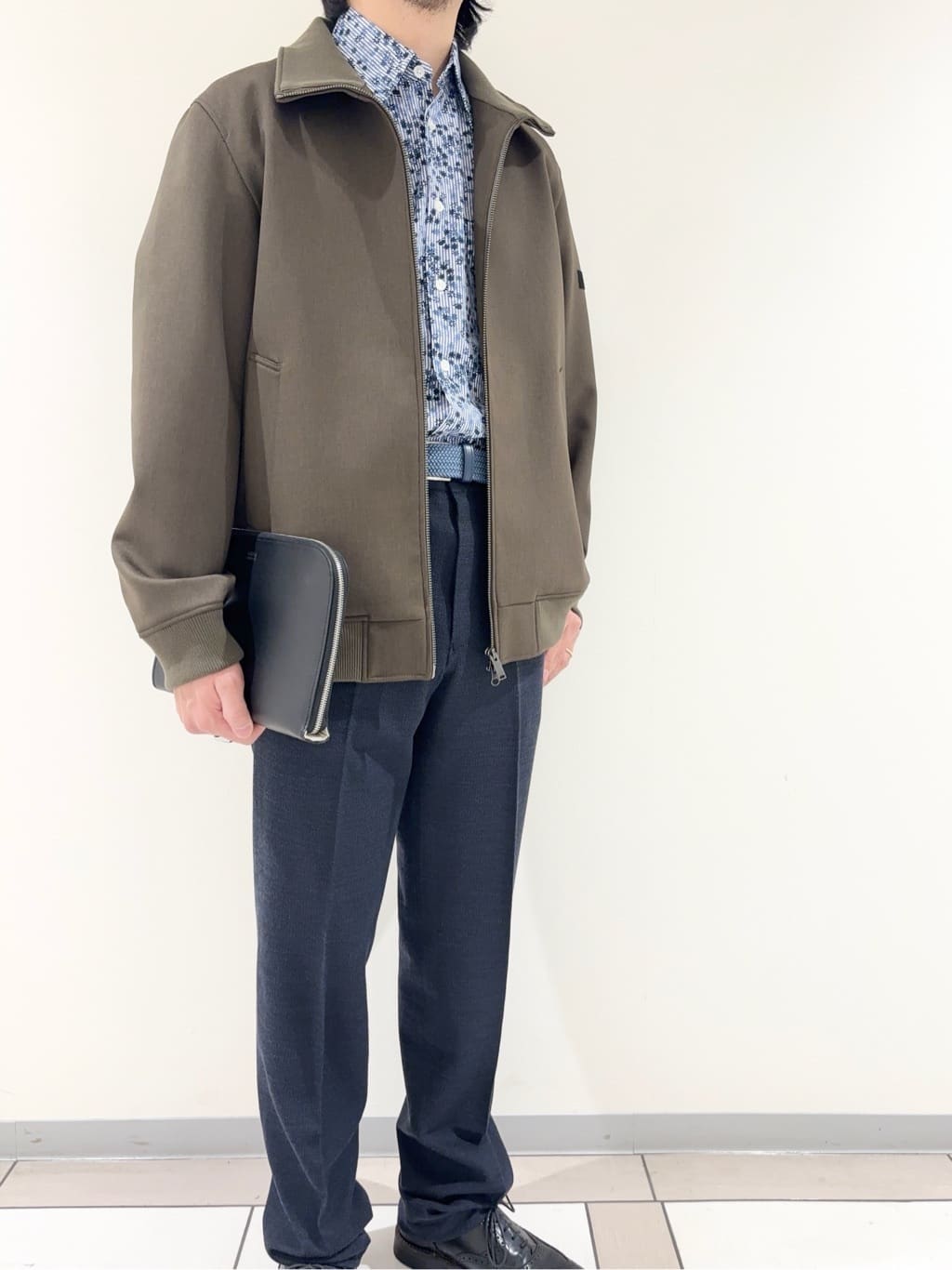 及川さんの「TAKEO KIKUCHI｜【JUST ONE LAYER】ダウンファブリック ジップアップ リブ ブルゾン」を使ったコーディネート