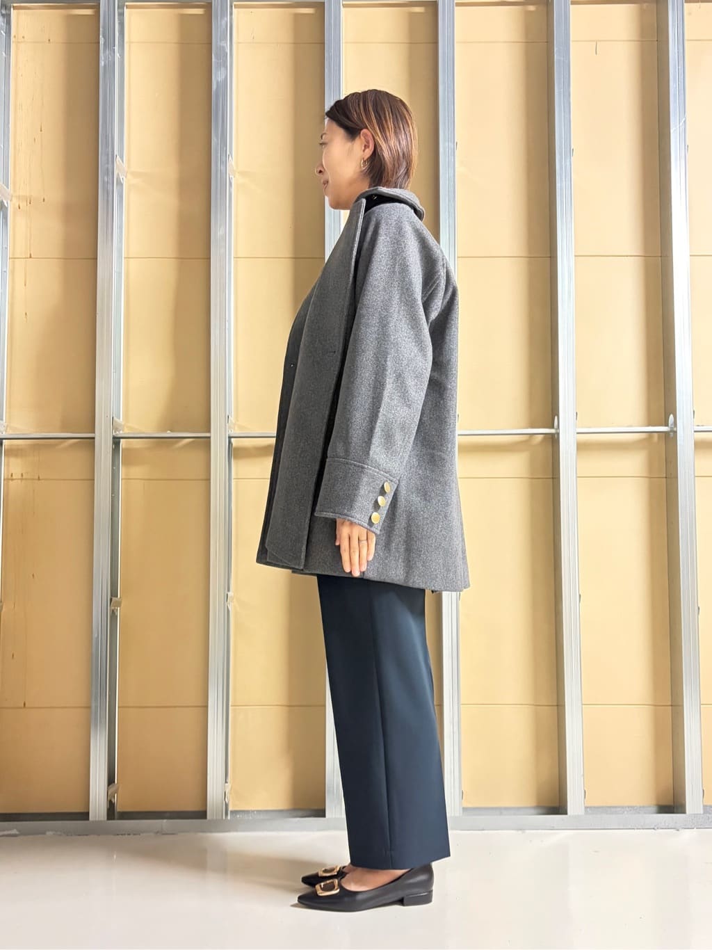 tomomiさんの「THE SHOP TK｜クラシカルな装い ウールライクスタンドカラーコート」を使ったコーディネート