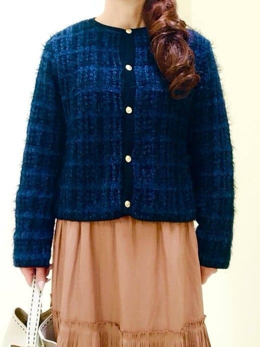 花さんの「Reflect｜【お食事会やお出かけに◎】ふんわりジャカード編みカーディガン」を使ったコーディネート