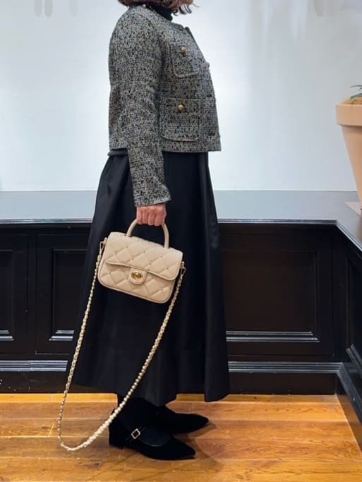Asamiさんの「DRESSTERIOR｜シルクブレンドメリノウールリブプルオーバー」を使ったコーディネート