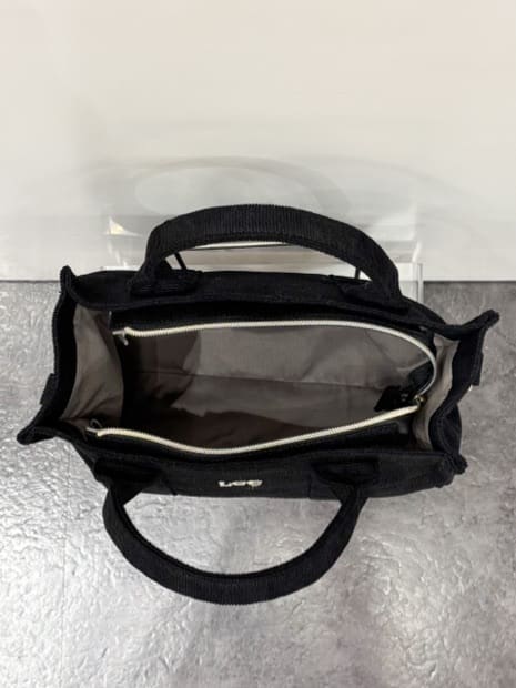 yukariさんの「grove｜【名品アウター/800FP・多機能】つつまれダウンロング」を使ったコーディネート