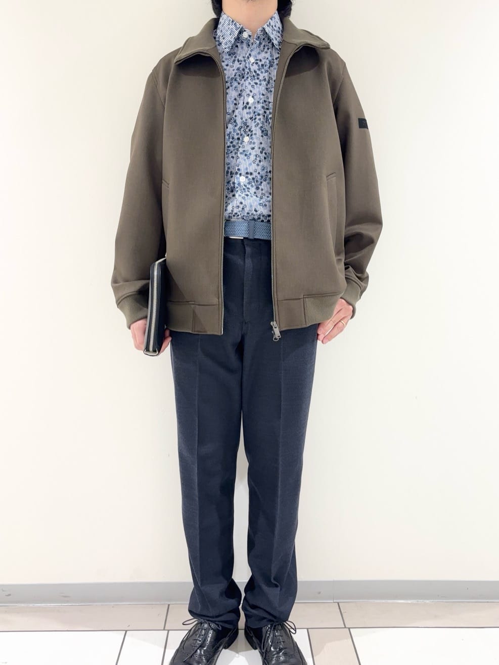 及川さんの「TAKEO KIKUCHI｜【JUST ONE LAYER】ダウンファブリック ジップアップ リブ ブルゾン」を使ったコーディネート