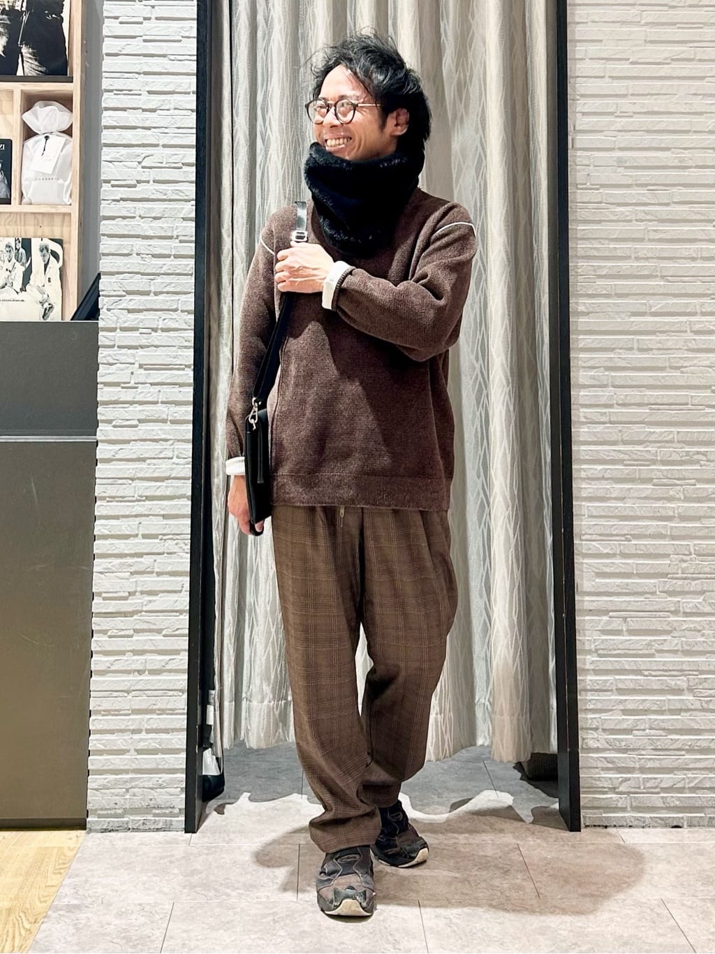 KENJI Iさんの「THE SHOP TK｜【大人の上品カジュアルを叶える】ハグするニット 洗濯機OK／6色展開」を使ったコーディネート