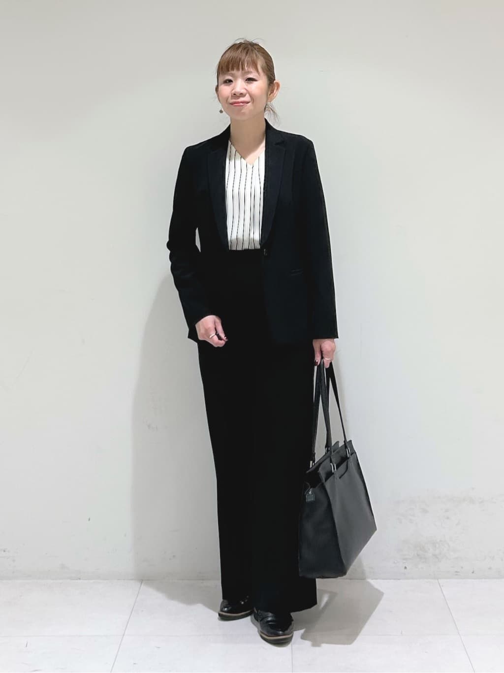 tsuyuさんの「INDIVI｜【名品／撥水／抗菌防臭】ロング丈リサイクルダウンコート」を使ったコーディネート