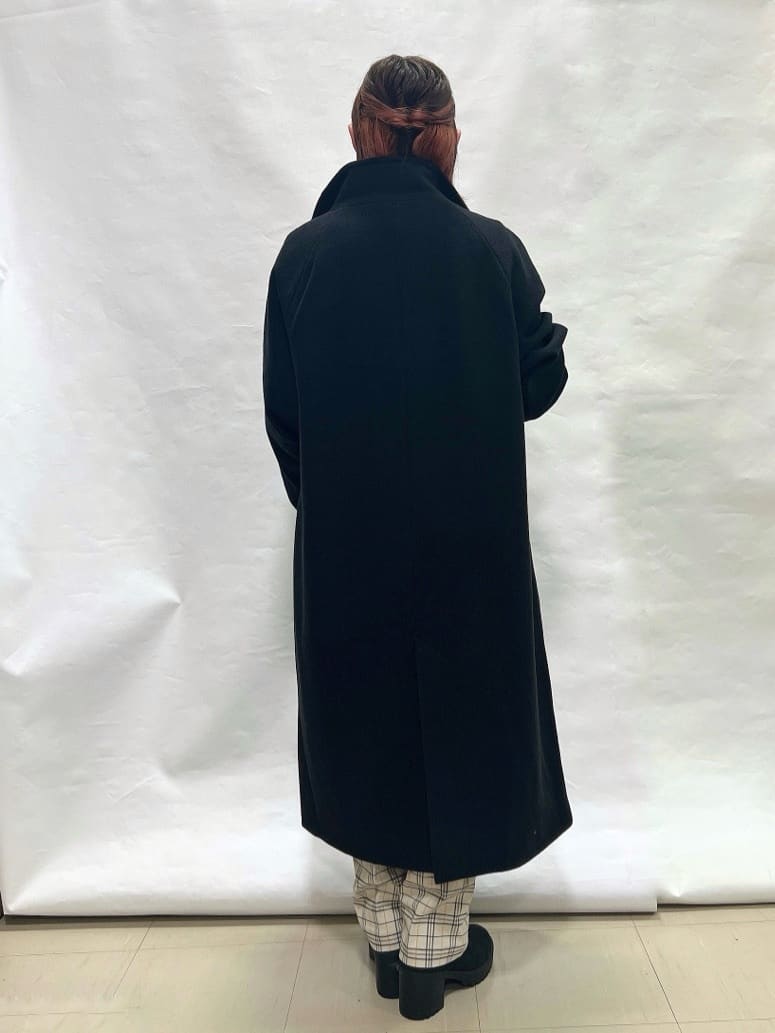 YUIさんの「SHOO･LA･RUE｜【絶妙なゆるピタ/洗濯機可】ちくちくしにくい リブハイネックやわらかニット」を使ったコーディネート