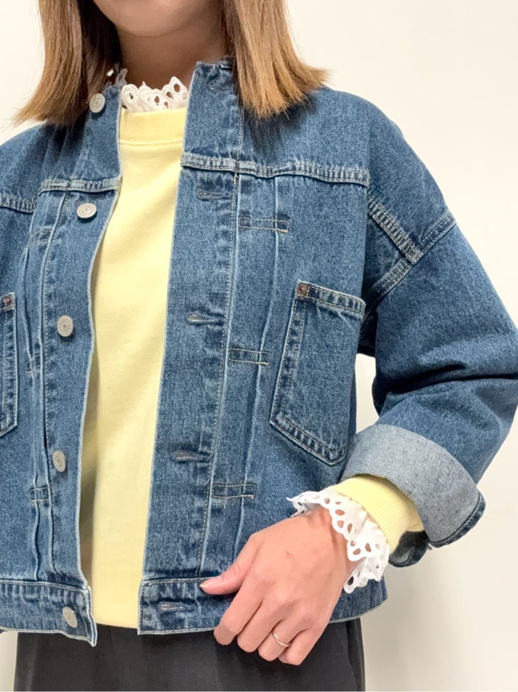Nishijimaさんの「DRESSTERIOR｜◆取り外しフリル付き裏毛プルオーバー」を使ったコーディネート