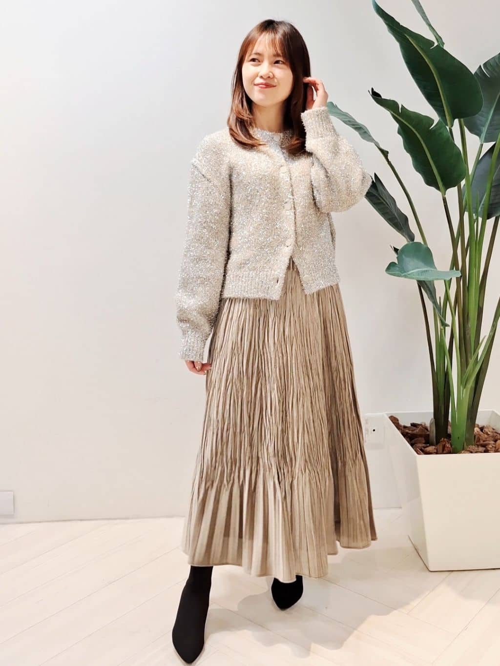 YuKaRiさんの「UNTITLED｜【手洗い可】スパンコール付ニットトップス」を使ったコーディネート