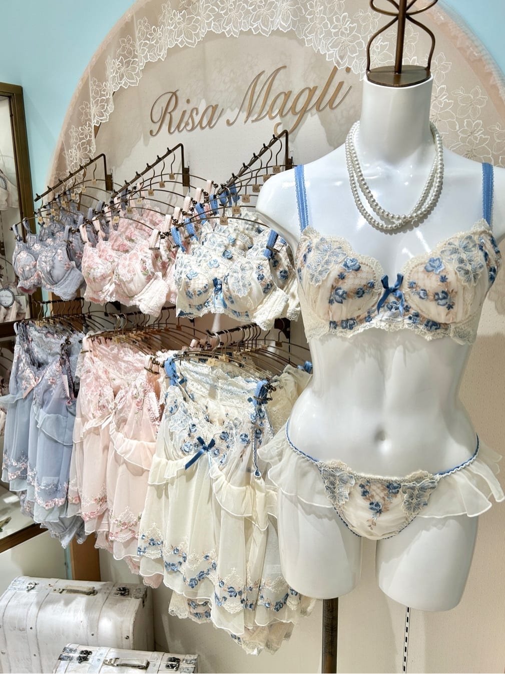 ichiさんの「Risa Magli｜フェリーチェ ブラジャー （D-F） ＜サイドシェイプ＞」を使ったコーディネート