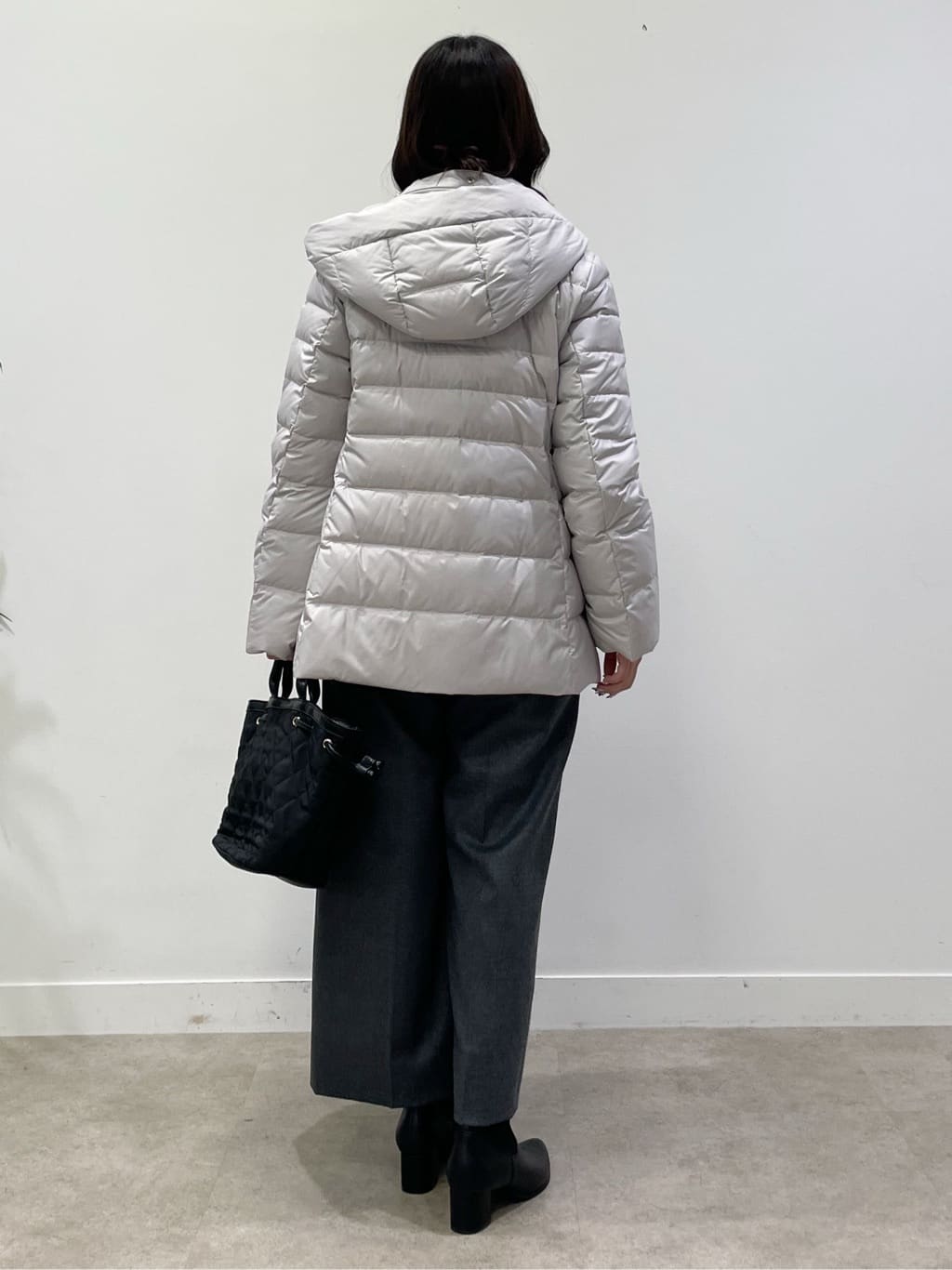 yukariさんの「Reflect｜【選べる5色／アンサンブル可】Vネックカーディガン」を使ったコーディネート