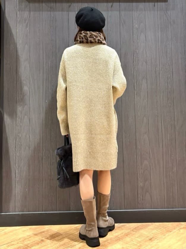 meiさんの「SHOO･LA･RUE｜【洗濯機可/S-LL/体型カバー】女性らしい美シルエット チュニックニットワンピース」を使ったコーディネート