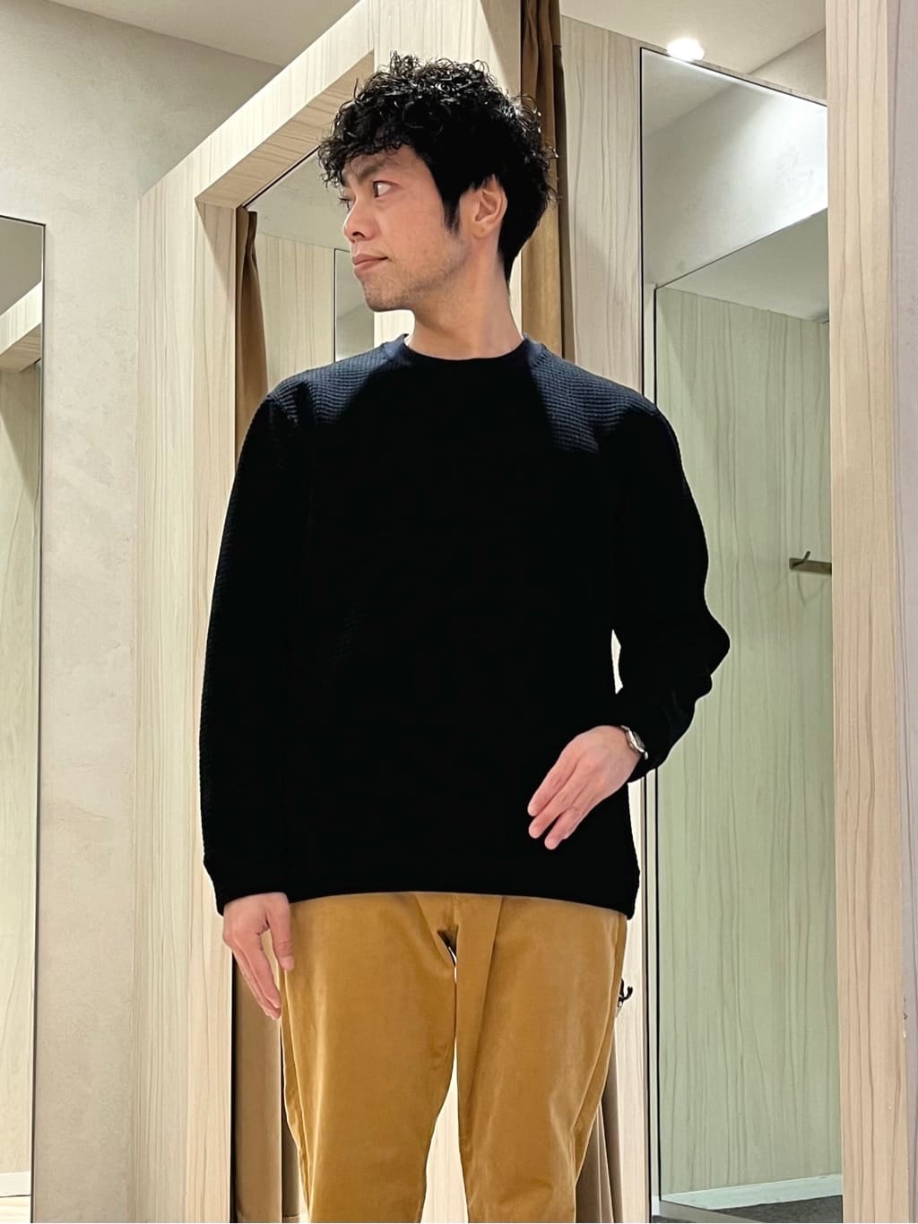 URAさんの「TAKEO KIKUCHI｜【袖取り外し可】デタッチャブル ダウンブルゾン」を使ったコーディネート