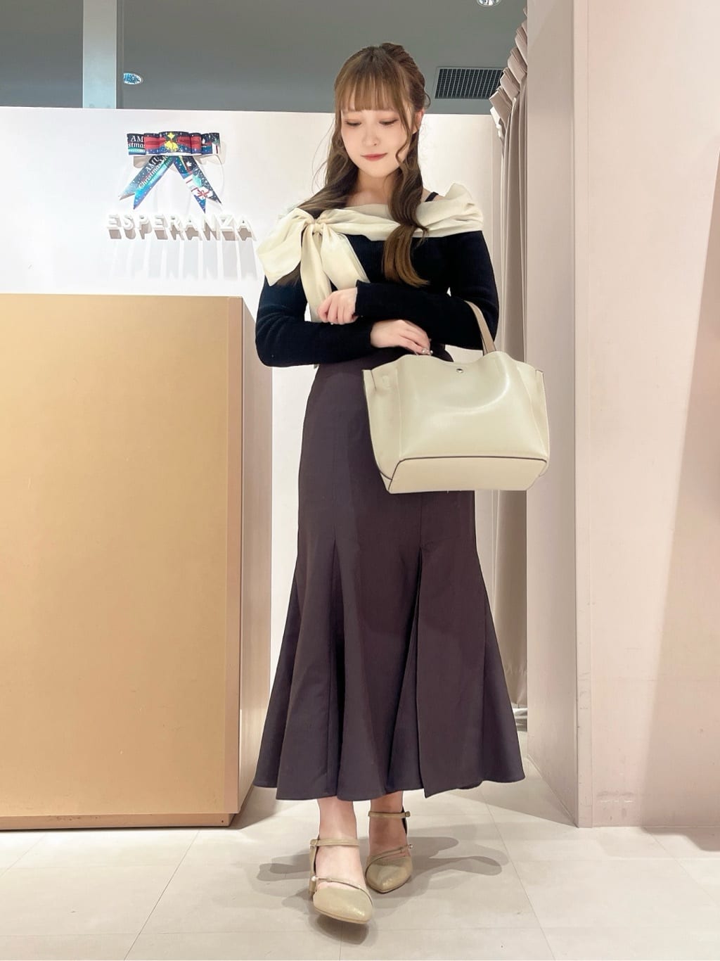 このかさんの「ESPERANZA｜肩楽 2WAYミニトートバッグ」を使ったコーディネート