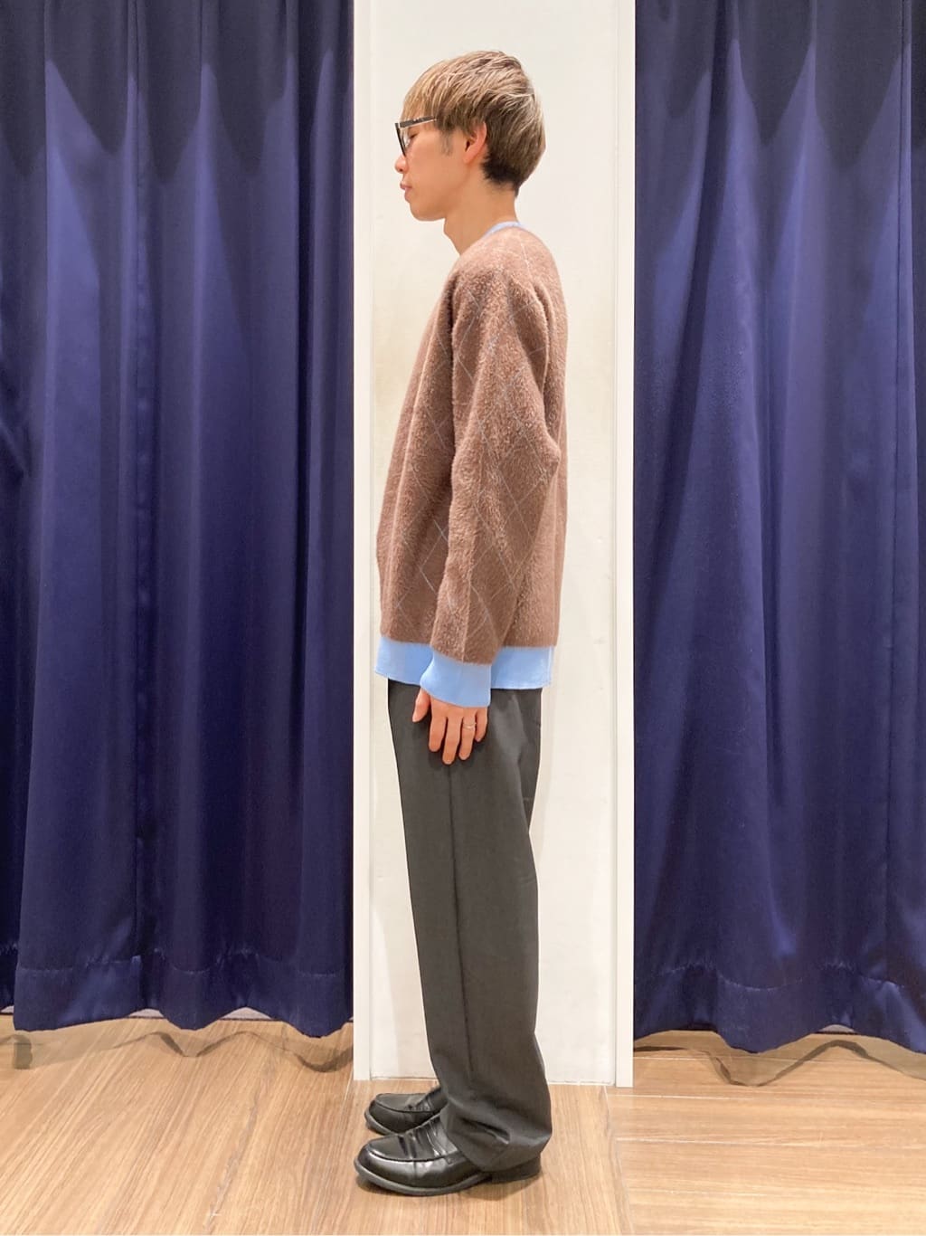 つーじーさんの「THE SHOP TK｜【ふんわり心地いい肌触り】　ダイヤ柄シャギーニット」を使ったコーディネート