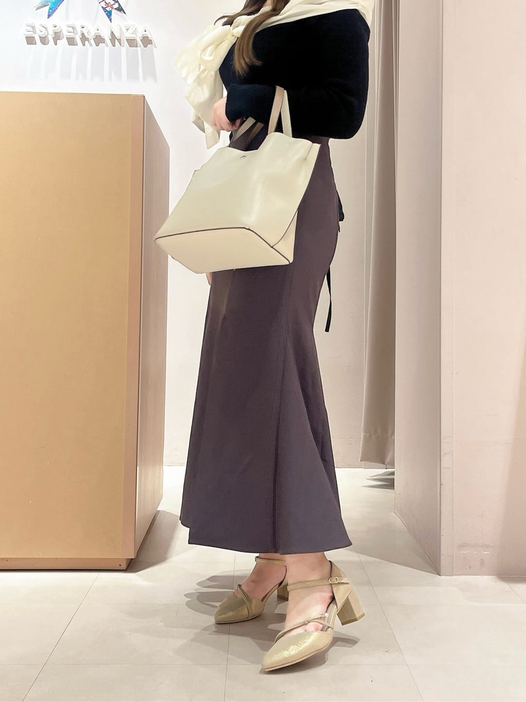 このかさんの「ESPERANZA｜肩楽 2WAYミニトートバッグ」を使ったコーディネート