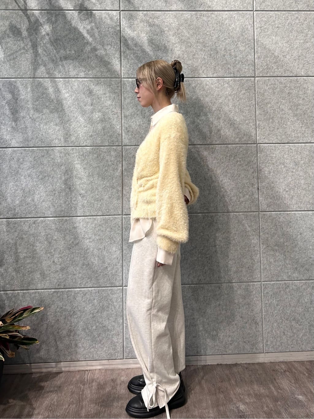 honoka Aさんの「CODE A｜feather pullover」を使ったコーディネート