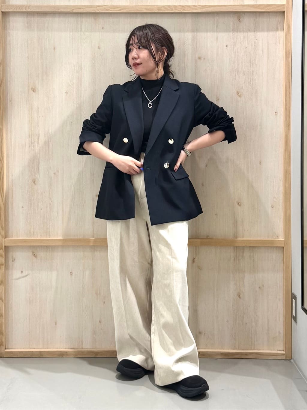 nanaさんの「THE SHOP TK｜【今羽織るなら】ダブルブレストジャケット【セットアップ可/洗える】」を使ったコーディネート