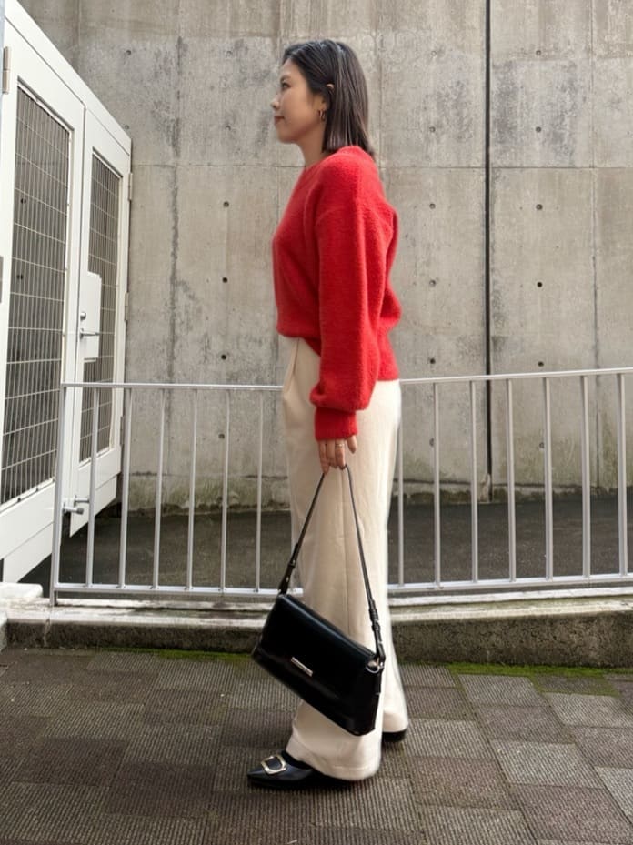 chさんの「THE SHOP TK｜【洗える】上品にきらめく フェザーラメニット」を使ったコーディネート