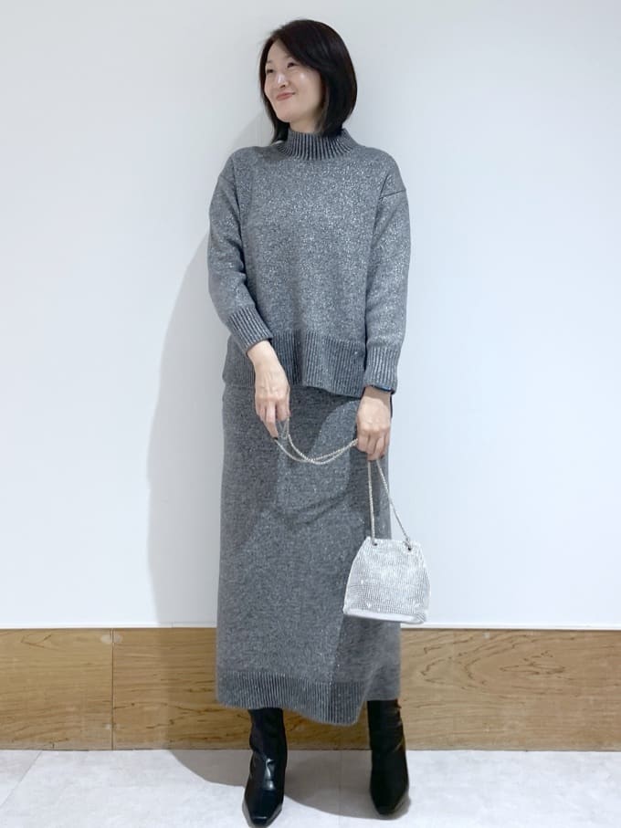 Yukinkoさんの「OPAQUE.CLIP｜ラメスパンコールナロースカート／セットアップ対応可【洗濯機OK】」を使ったコーディネート
