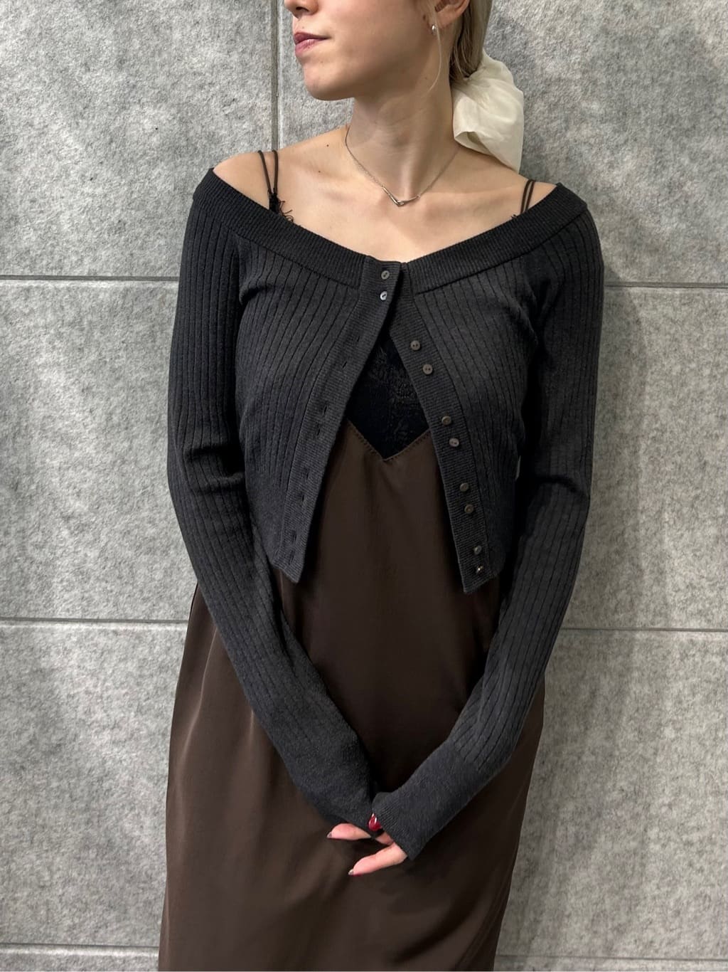 honoka Aさんの「CODE A｜short cardigan」を使ったコーディネート