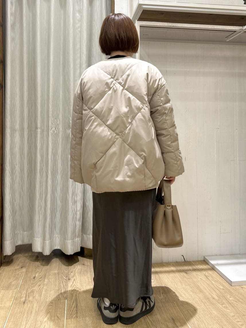 ga_riさんの「THE SHOP TK｜きれいめにもカジュアルにも ノーカラーキルトジャケット」を使ったコーディネート