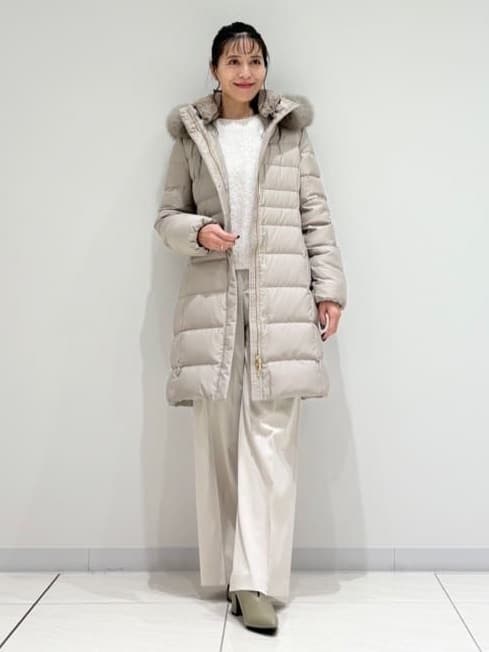 kayoさんの「INDIVI｜【名品／撥水／抗菌防臭】ロング丈リサイクルダウンコート」を使ったコーディネート