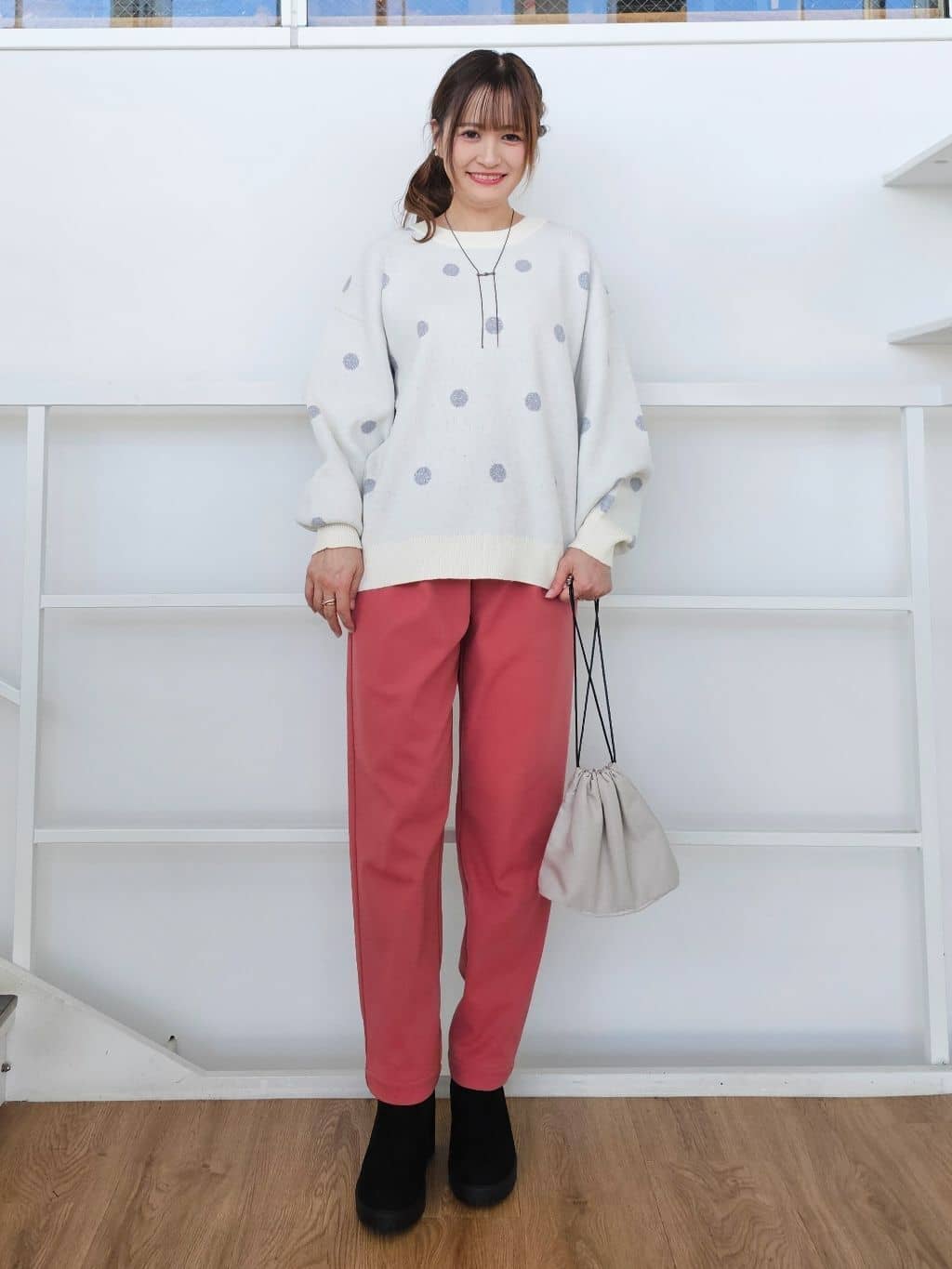 ゆゆさんの「SHOO･LA･RUE｜【S-LL/股上深め】裏起毛スマートイージーパンツ」を使ったコーディネート