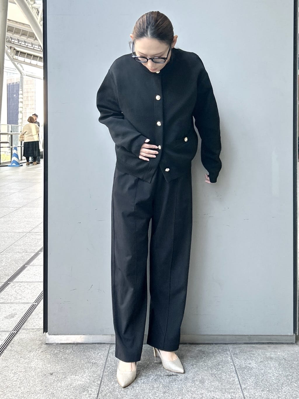 machikoさんの「ESPERANZA｜【12時間パンプス】約8.5cm／ラメ素材　歩きやすくて疲れにくい」を使ったコーディネート