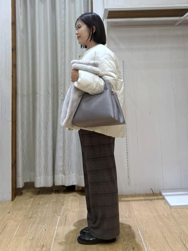 chさんの「THE SHOP TK｜きれいめにもカジュアルにも ノーカラーキルトジャケット」を使ったコーディネート