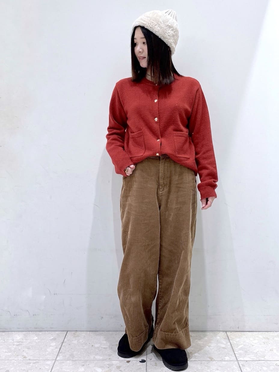 mameさんの「OPAQUE.CLIP｜金ボタンラメニットカーディガン【洗濯機OK】」を使ったコーディネート
