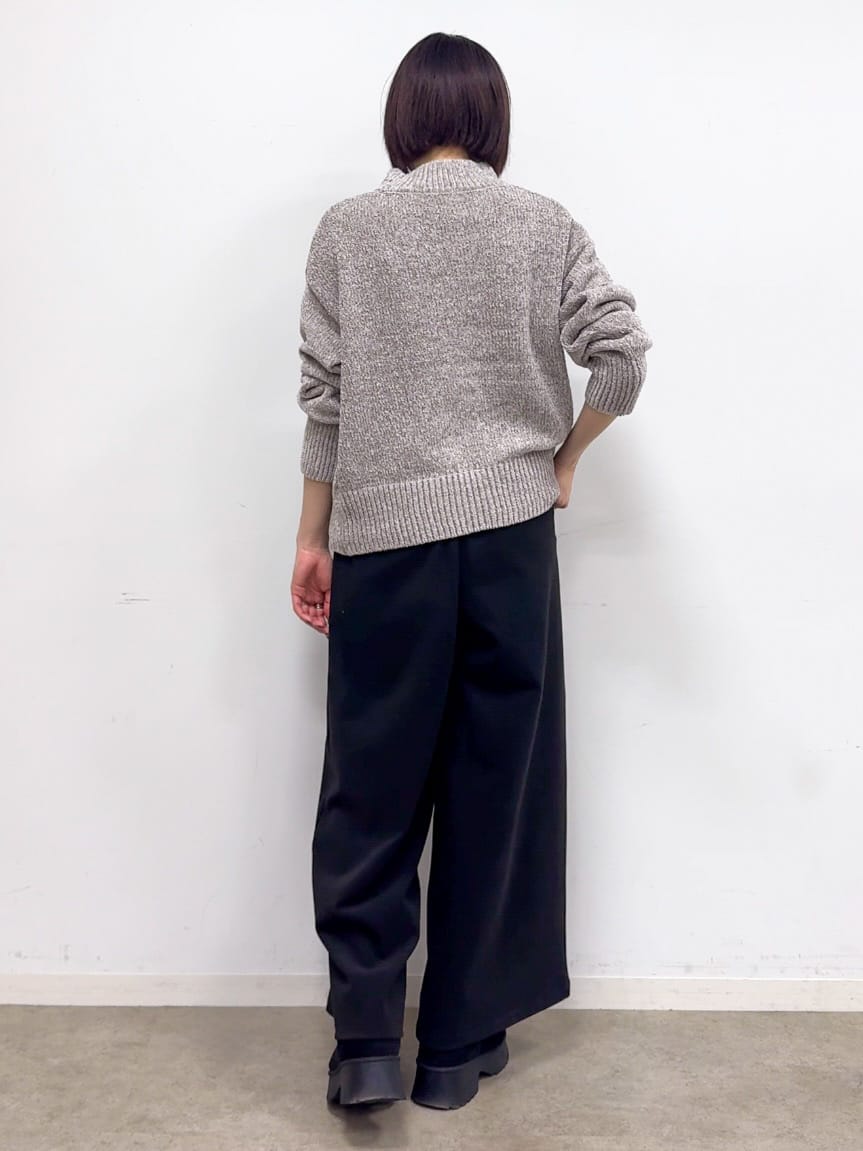 𝐜𝐡𝐢𝐤𝐚さんの「SHOO･LA･RUE｜柄アソートチェックストール」を使ったコーディネート