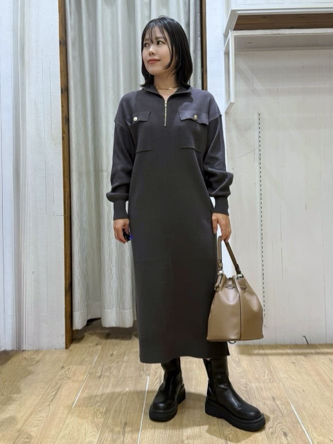 chさんの「THE SHOP TK｜1枚でこなれ見え ハーフZIPワンピース【毛玉になりにくい/静電気防止/洗濯機OK】」を使ったコーディネート
