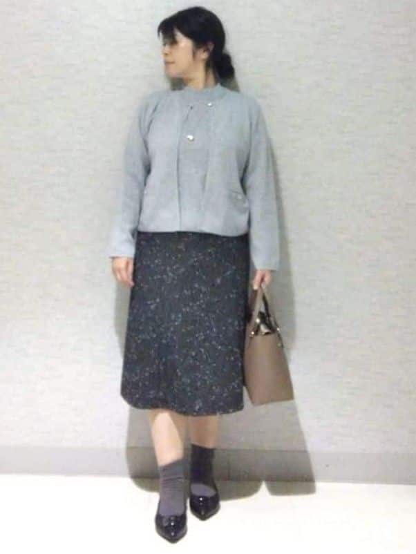 sakoさんの「Reflect｜【選べる5色／アンサンブル可】Vネックカーディガン」を使ったコーディネート