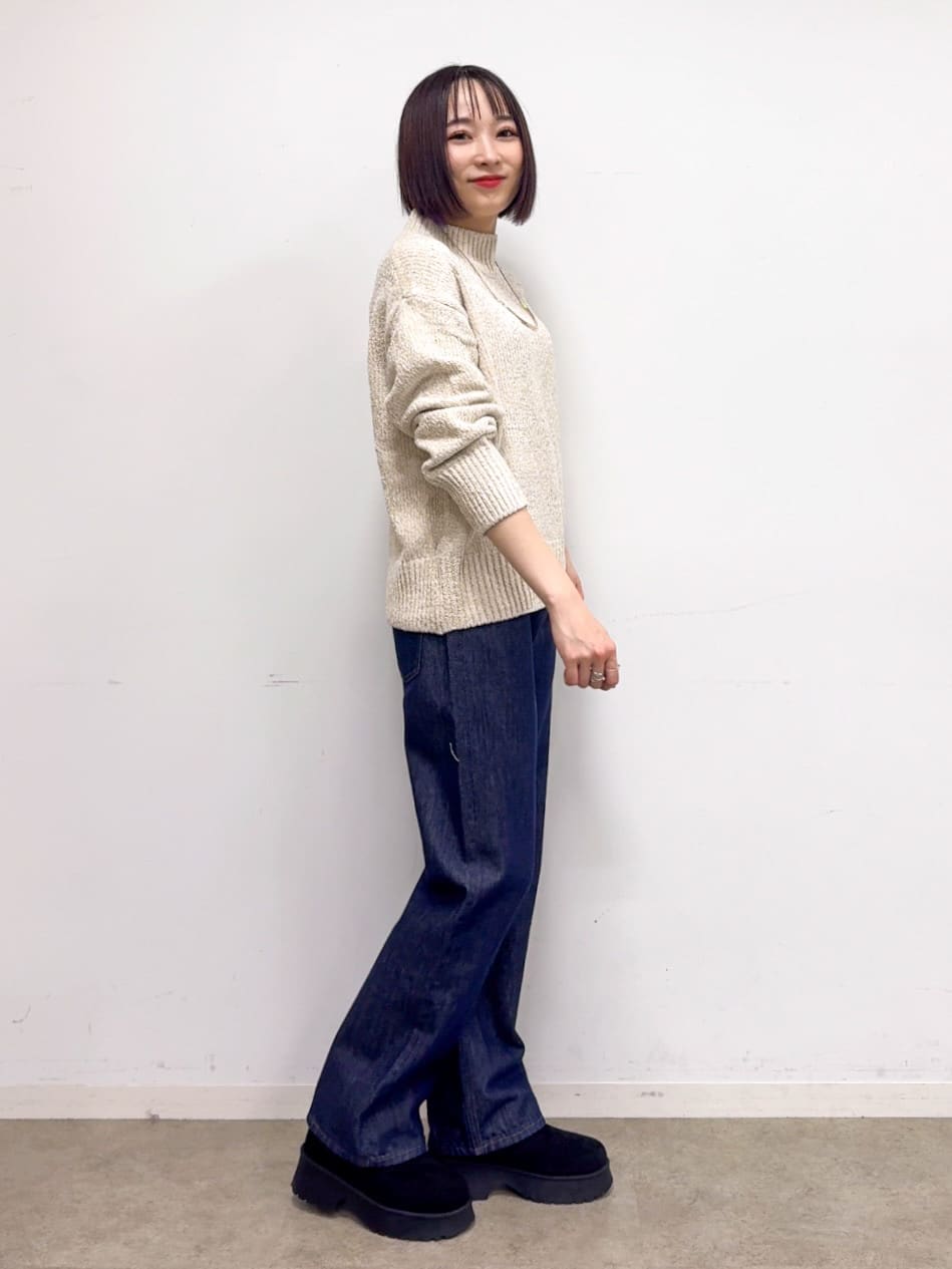 𝐜𝐡𝐢𝐤𝐚さんの「SHOO･LA･RUE｜【洗濯機可/撥水/リバーシブル】 ノーカラー中綿ブルゾン」を使ったコーディネート