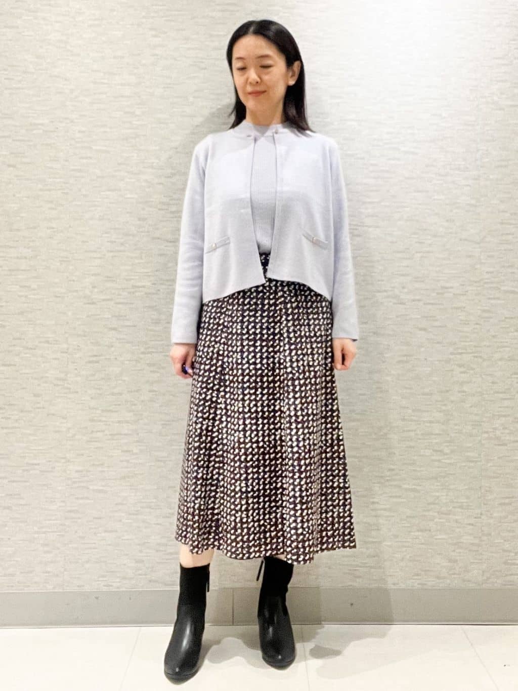 marikoさんの「Reflect｜【選べる5色／アンサンブル可】クルーネックカーディガン」を使ったコーディネート