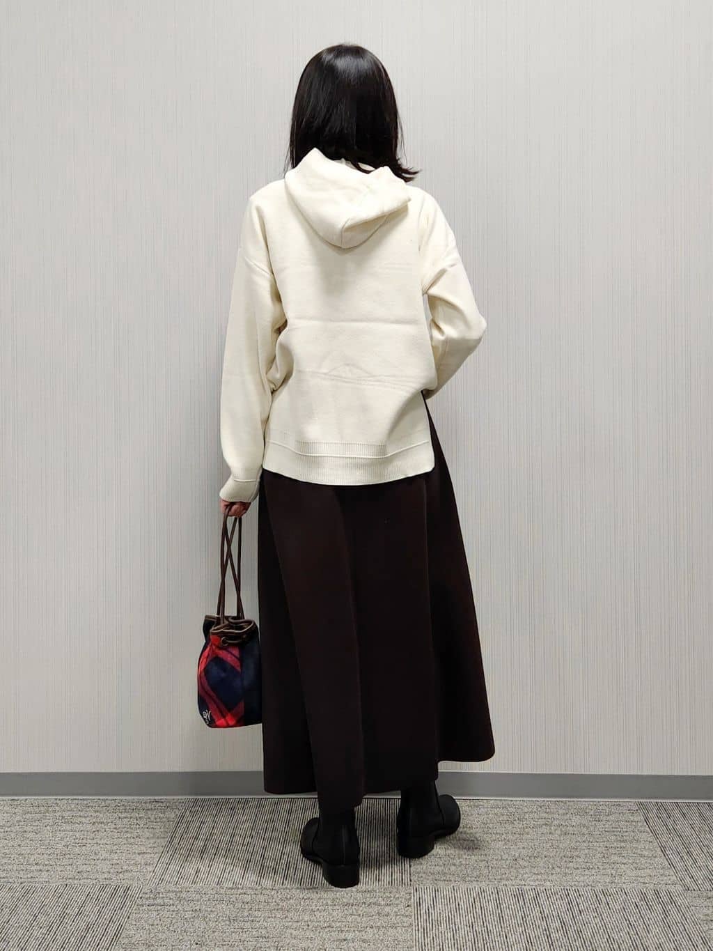 naraさんの「Dessin｜【洗える／体型カバー】ちょうどいいニットパーカ」を使ったコーディネート