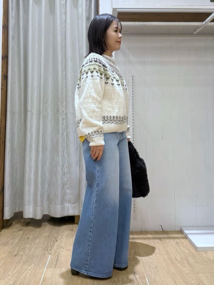 chさんの「THE SHOP TK｜上品さと少しの遊び心を モール求心柄ニット」を使ったコーディネート