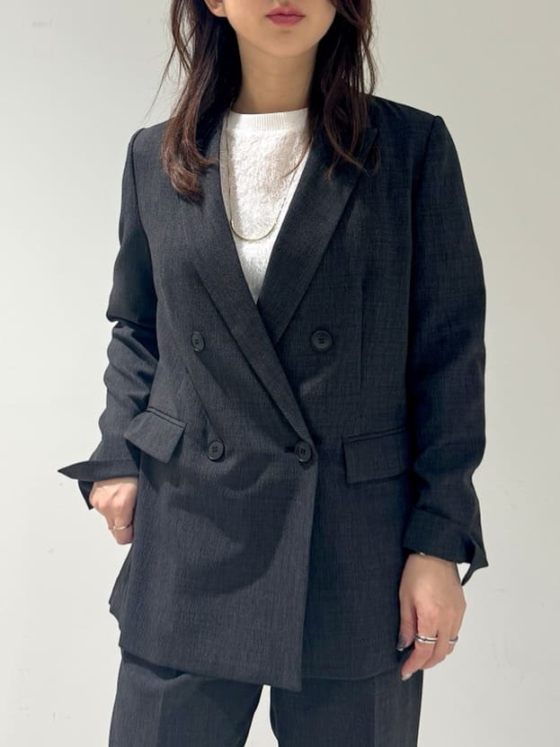 そんさんの「INDIVI｜【洗える／セットアップ可能】凹凸ストレッチ素材ダブルジャケット」を使ったコーディネート