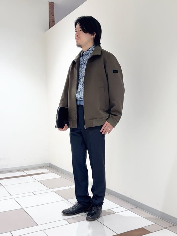 及川さんの「TAKEO KIKUCHI｜【JUST ONE LAYER】ダウンファブリック ジップアップ リブ ブルゾン」を使ったコーディネート