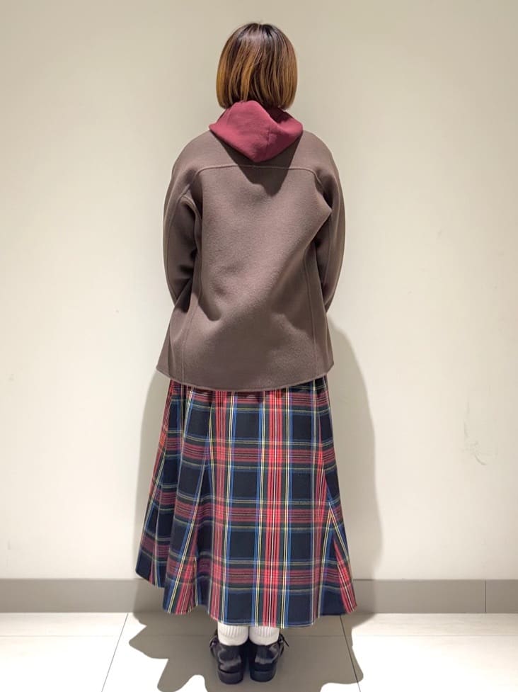Liriさんの「Dessin｜【洗える】チェック柄起毛フレアスカート」を使ったコーディネート