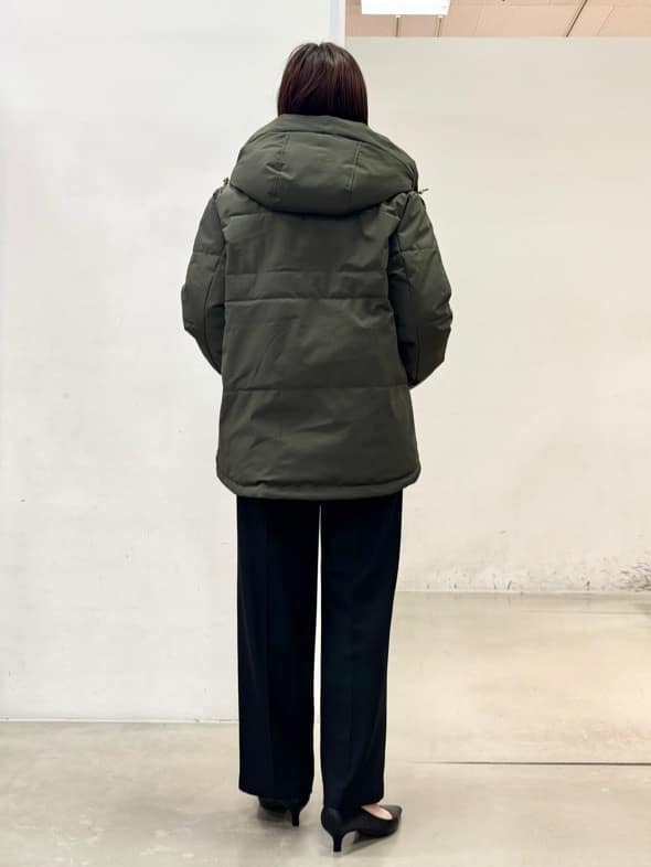 fujiさんの「THE SHOP TK｜【華やかで柔らか】ふわふわフェザーニット/洗える・前後2WAY」を使ったコーディネート